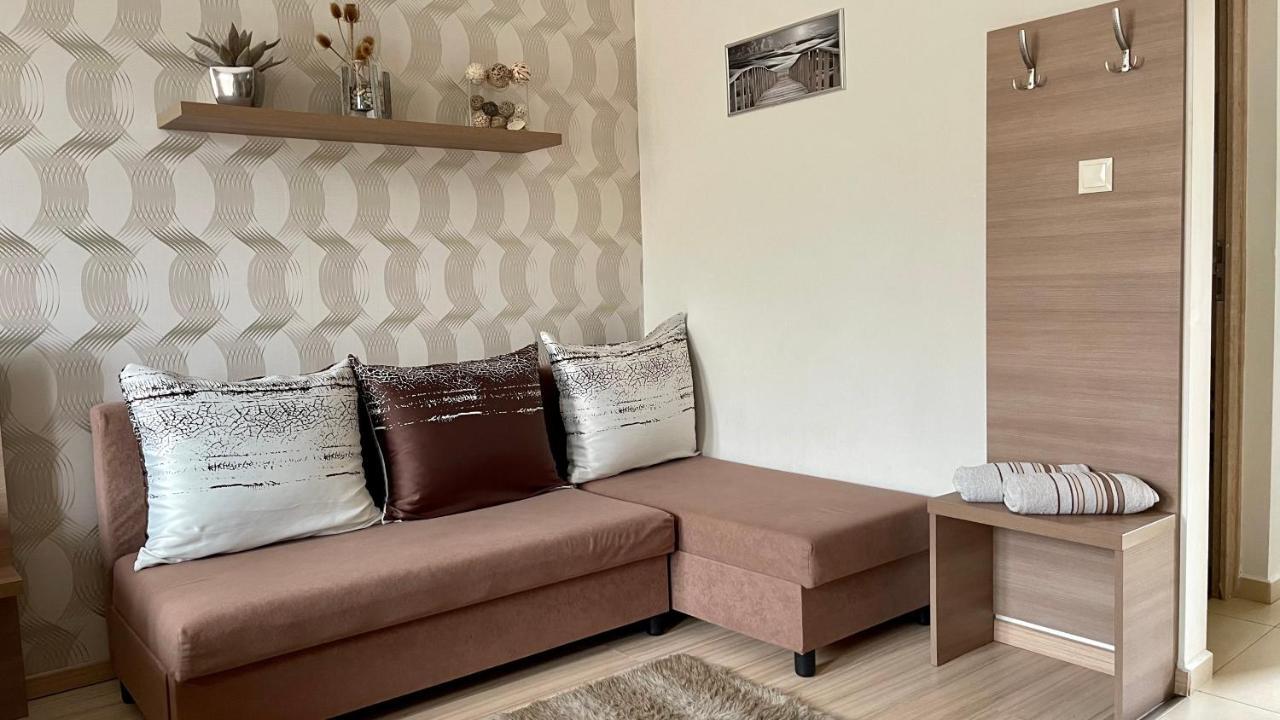 Gyula Var Premium Apartman מראה חיצוני תמונה