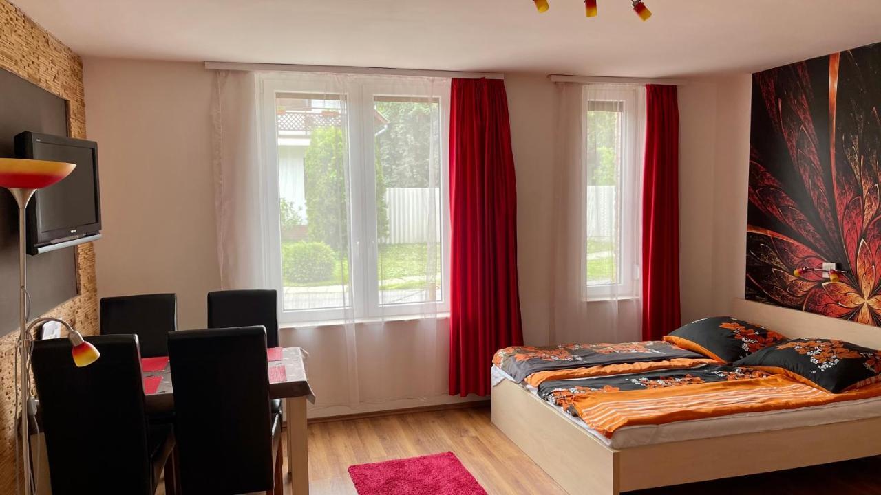 Gyula Var Premium Apartman מראה חיצוני תמונה