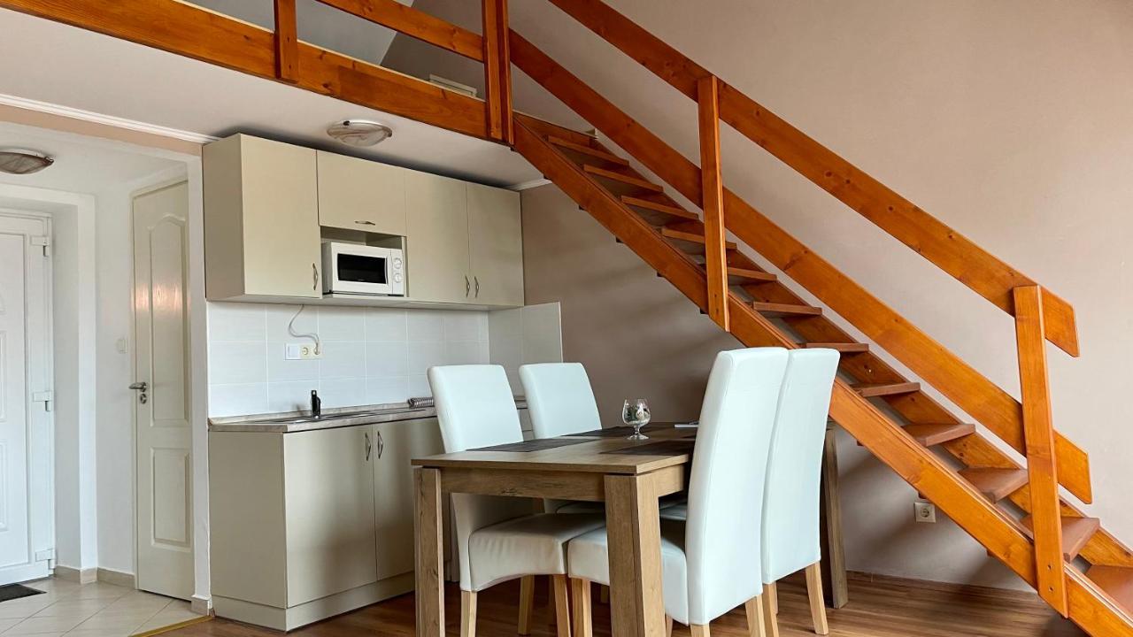 Gyula Var Premium Apartman מראה חיצוני תמונה