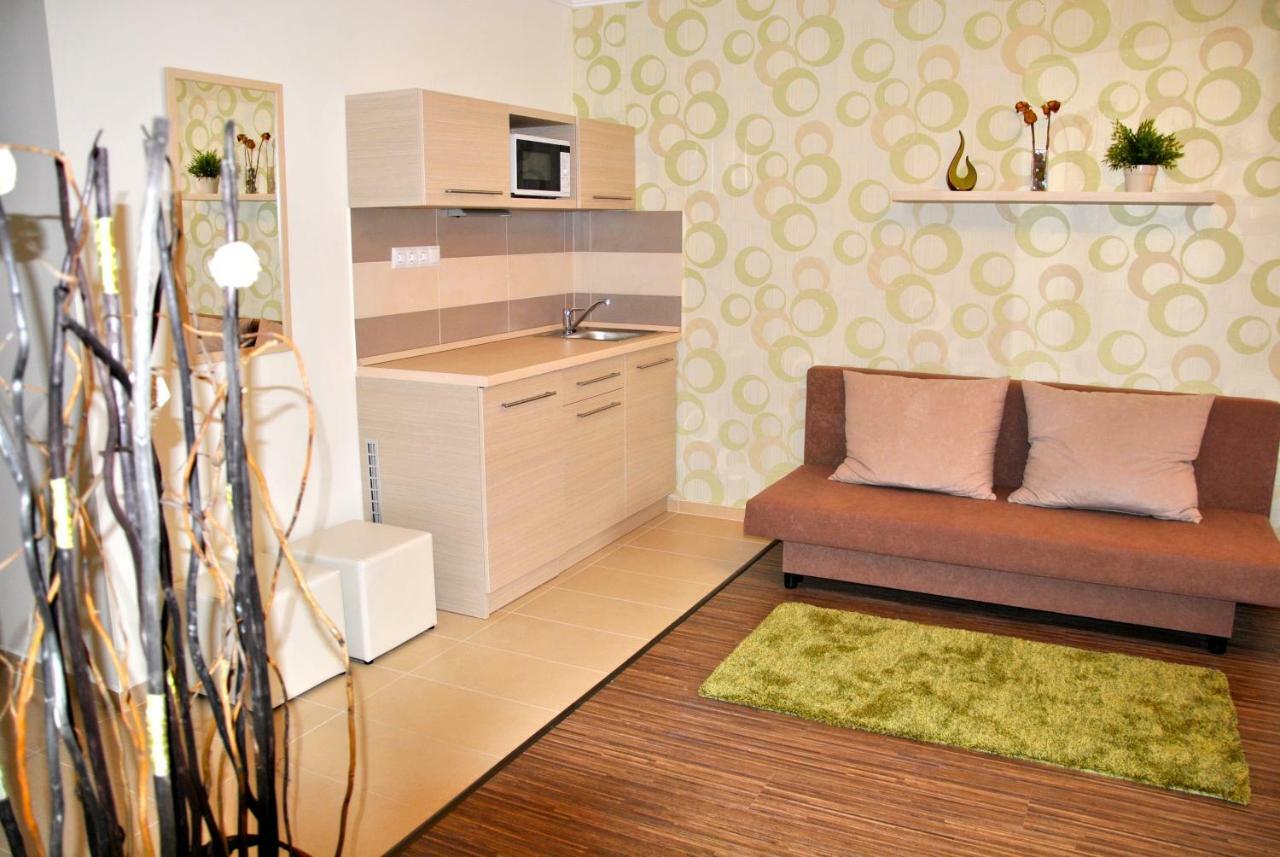Gyula Var Premium Apartman מראה חיצוני תמונה